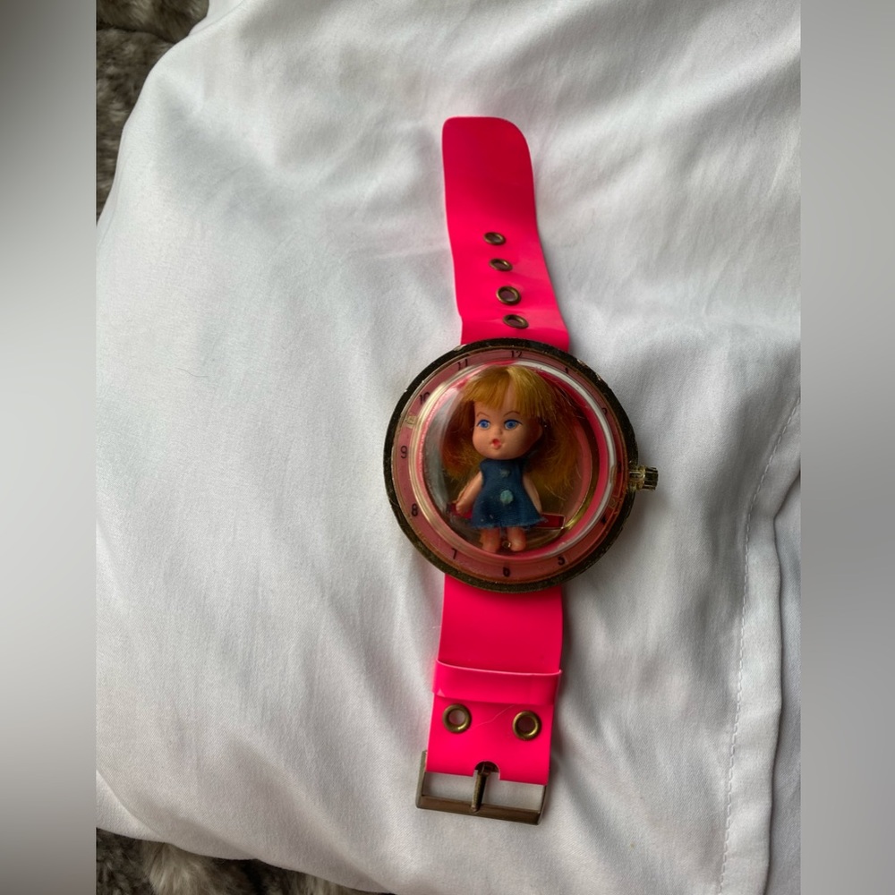 Rare 1967 Mego Maddie Mod GoGo Watch w/take out doll-hot pink band-Kiddles clone